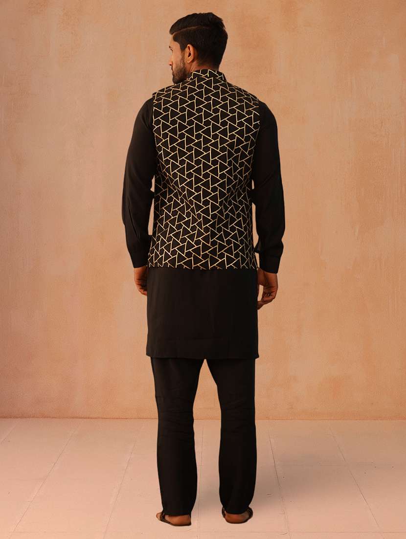 men solid mandarin neck kurta pyjama with jacket ethnic wear set - 22229870 -  Standard Image - 3