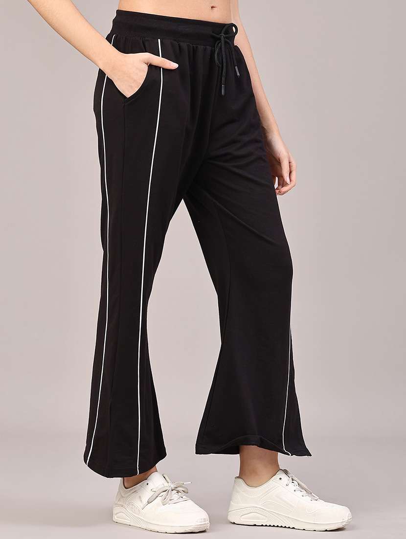 women solid mid rise track pant