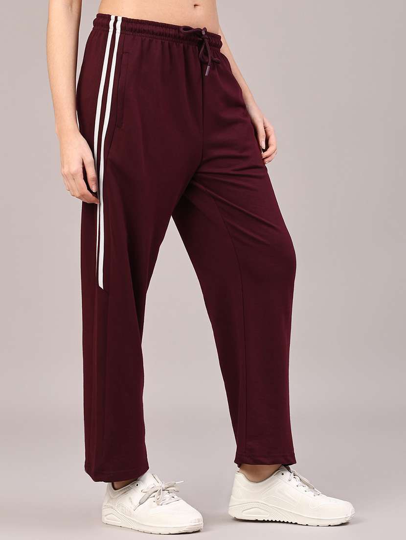 women solid mid rise track pant