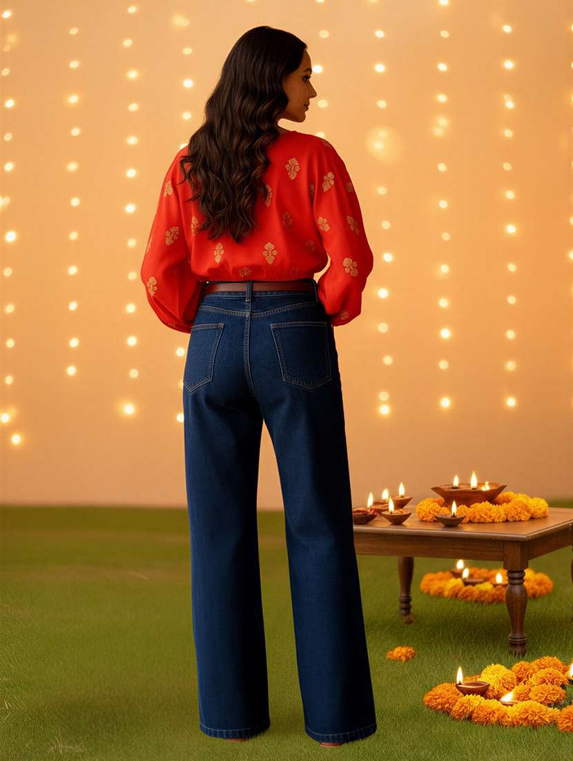 women foil print long sleeve crop top - 22231117 -  Standard Image - 3