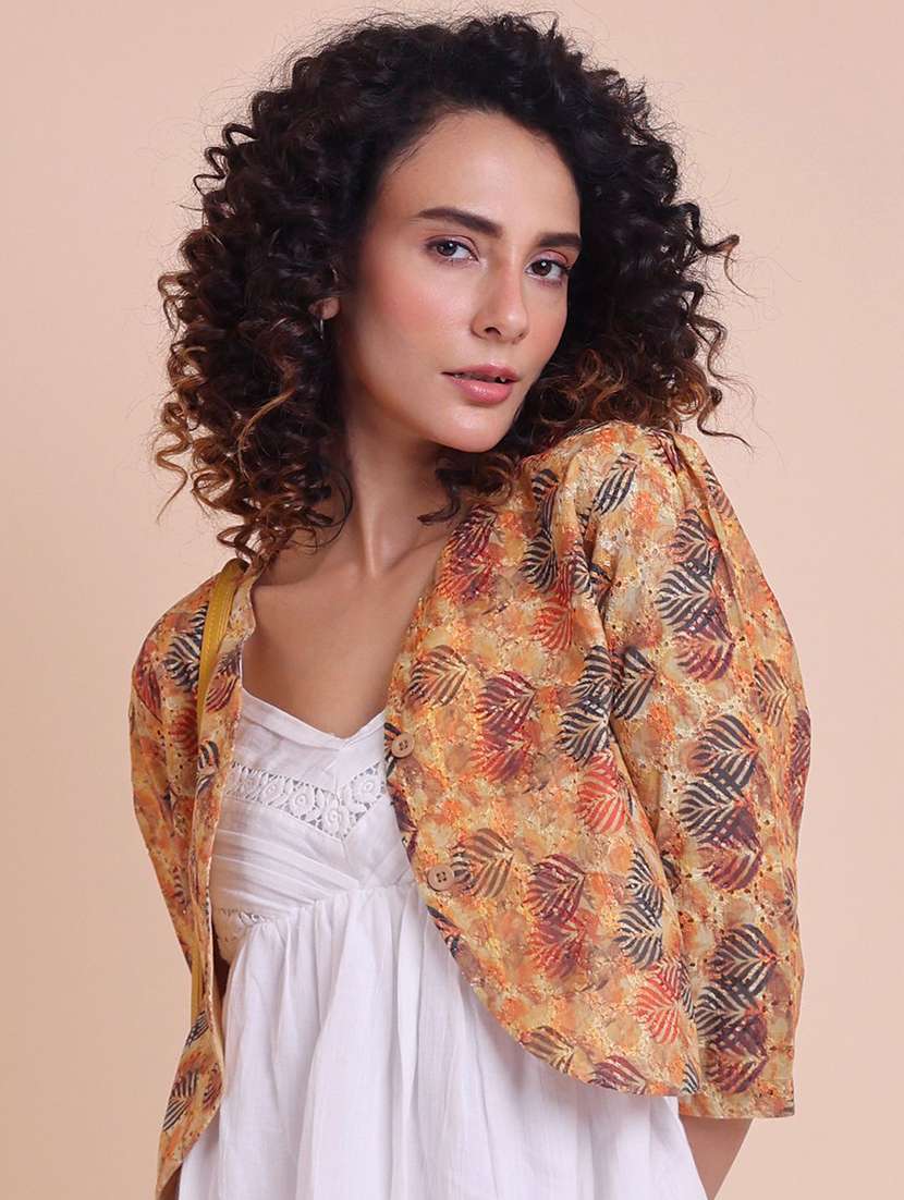 women printed three quarter sleeve crop jacket