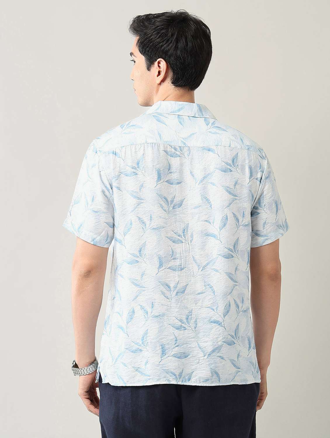 men printed short sleeve regular fit casual shirt - 22231399 -  Standard Image - 3