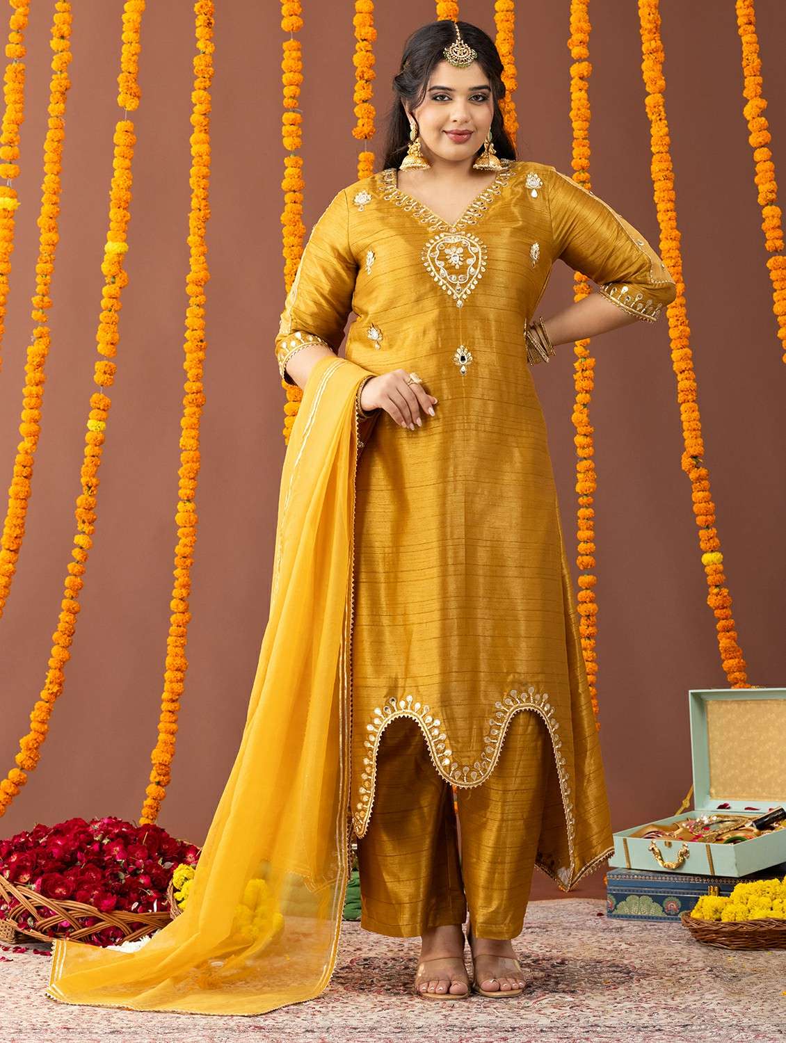 women plus size three quarter sleeve kurta pant with dupatta set - 22231742 -  Zoom Image - 0