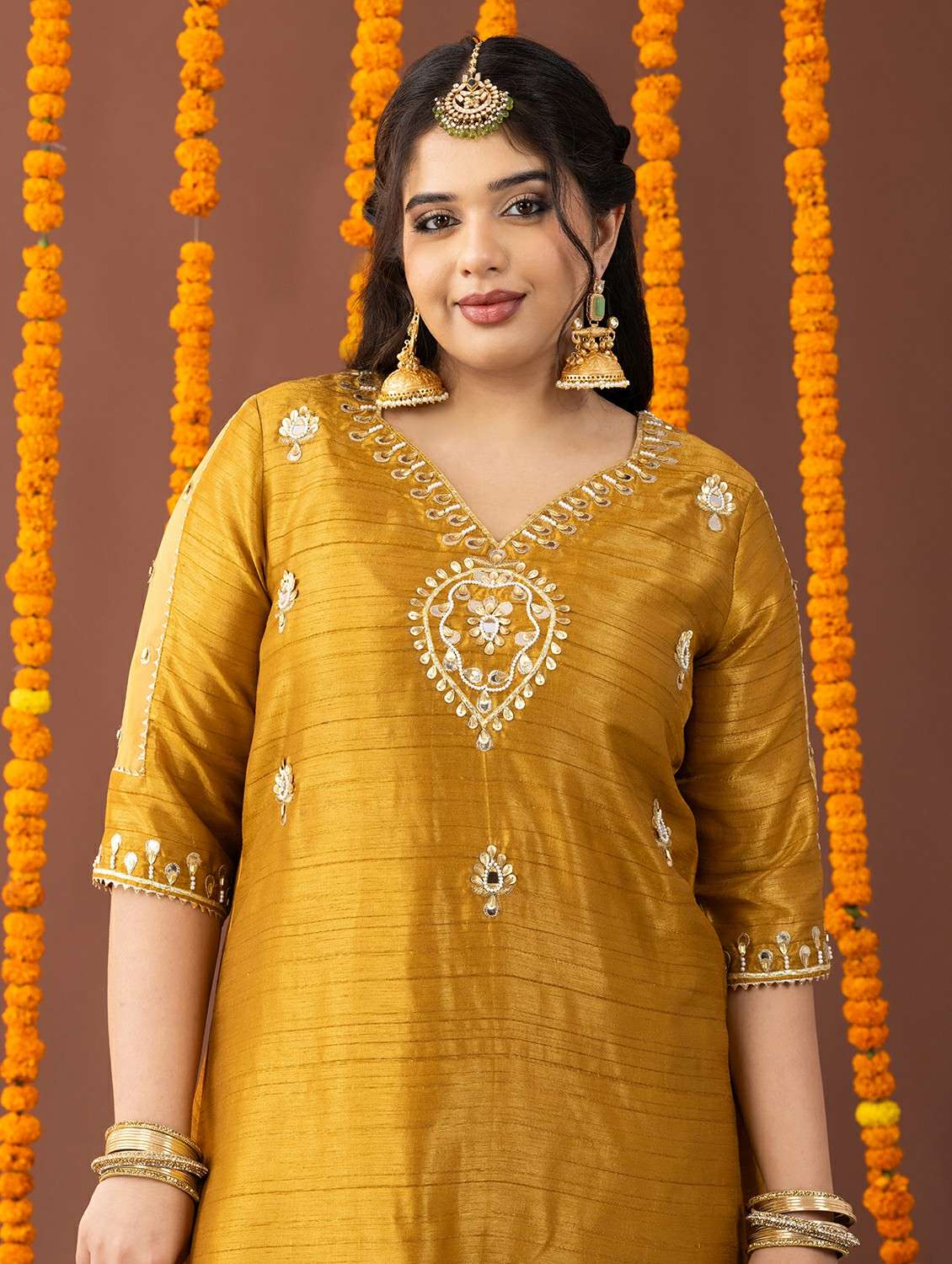 women plus size three quarter sleeve kurta pant with dupatta set - 22231742 -  Standard Image - 5