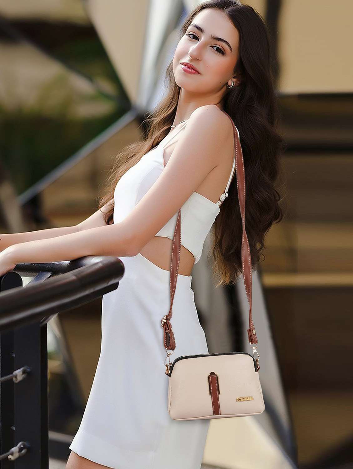 women solid adjustable strap sling bag - 22231803 -  Standard Image - 3