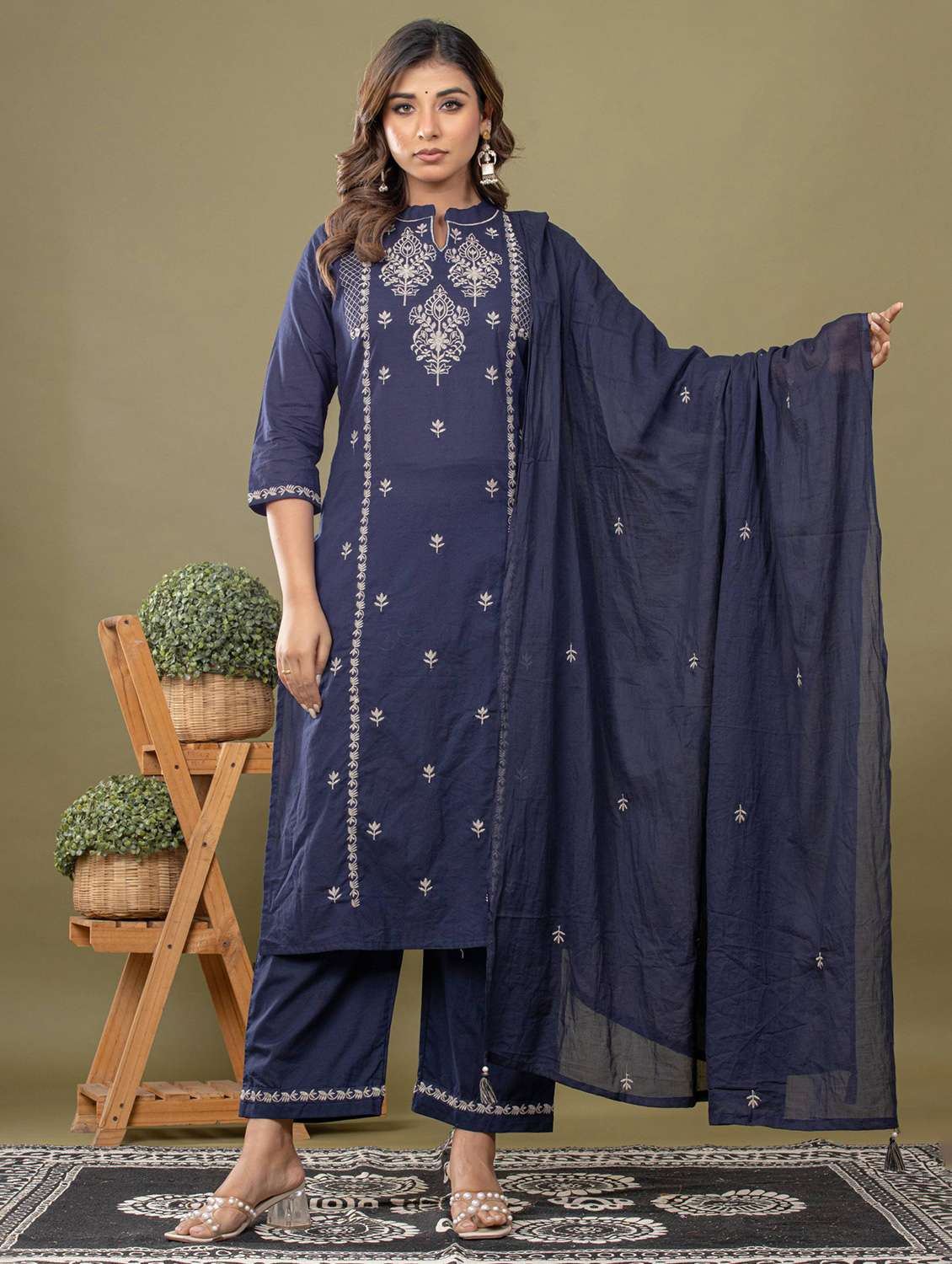 women solid with work three quarter sleeve kurta pant with dupatta set