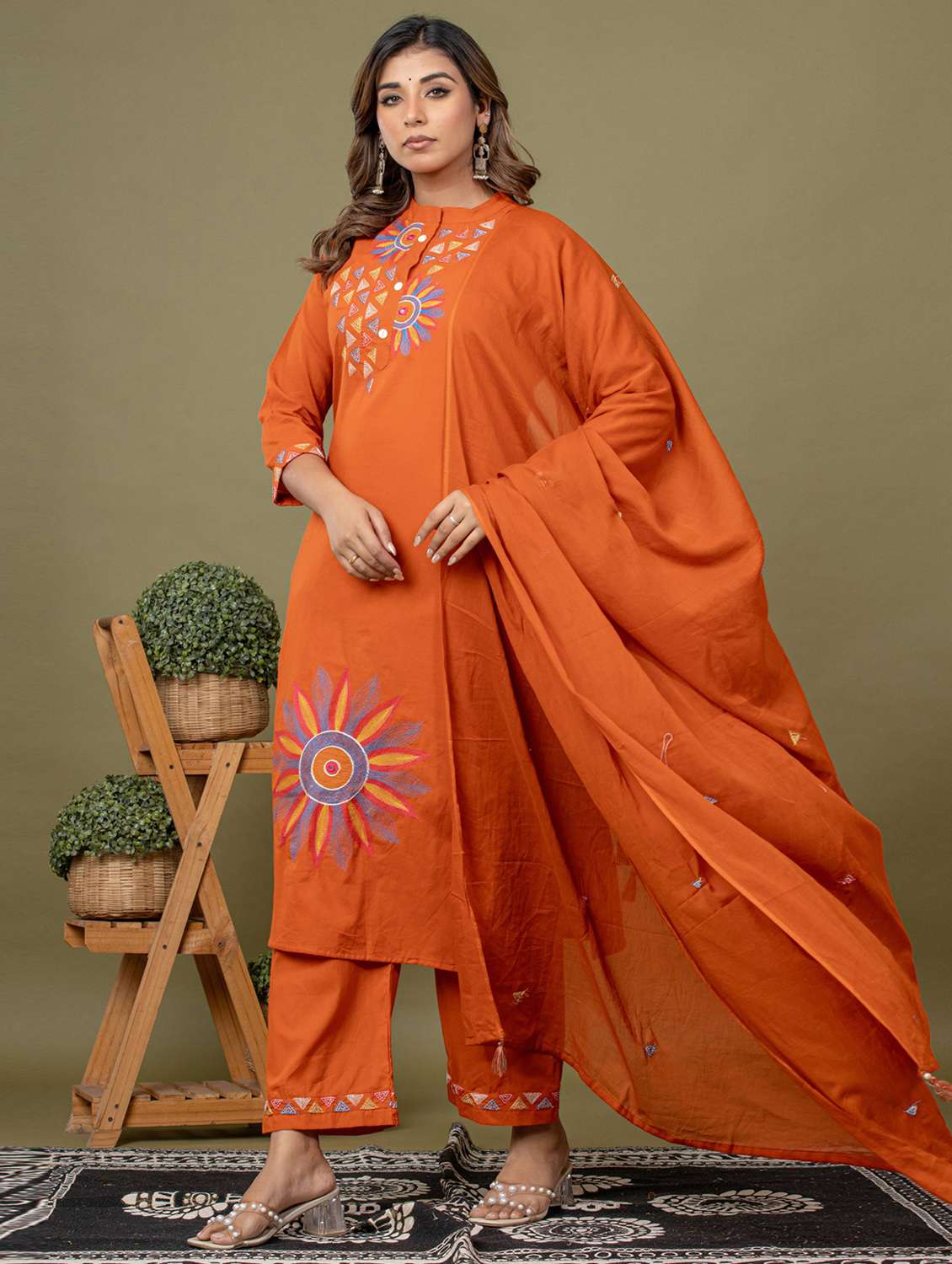 women solid with work three quarter sleeve kurta pant with dupatta set