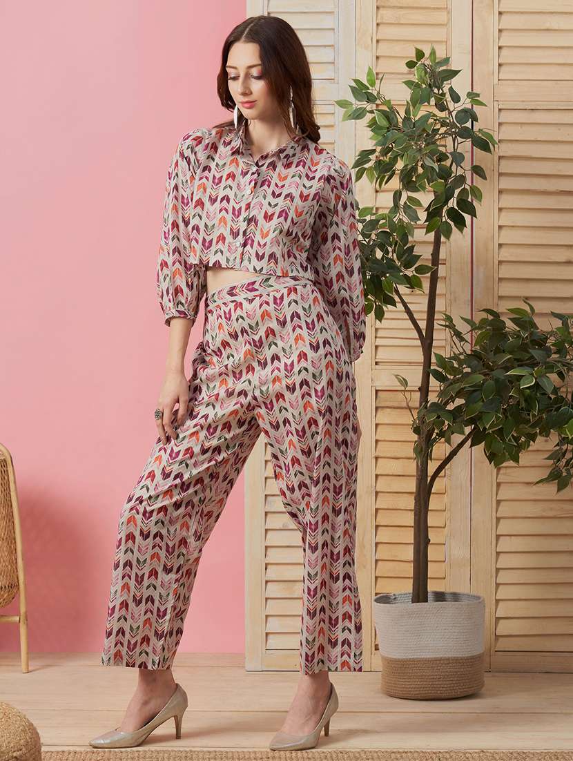 women printed three quarter sleeve top & trouser co-ord set