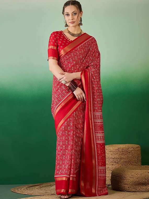 women printed casual wear saree with blouse
