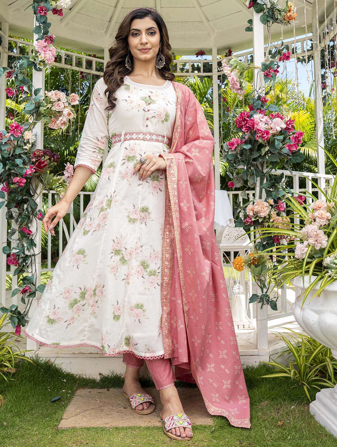 women floral three quarter sleeve kurta pant with dupatta set