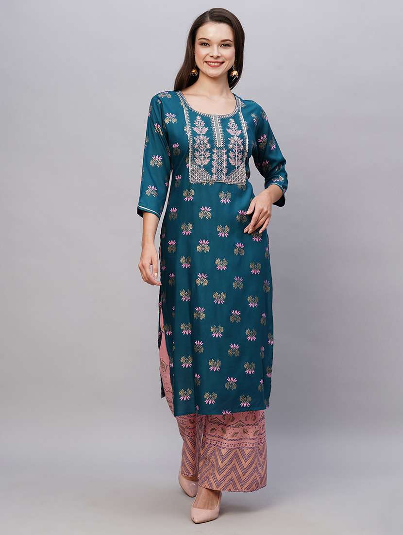 women printed three quarter sleeve kurta palazzo set