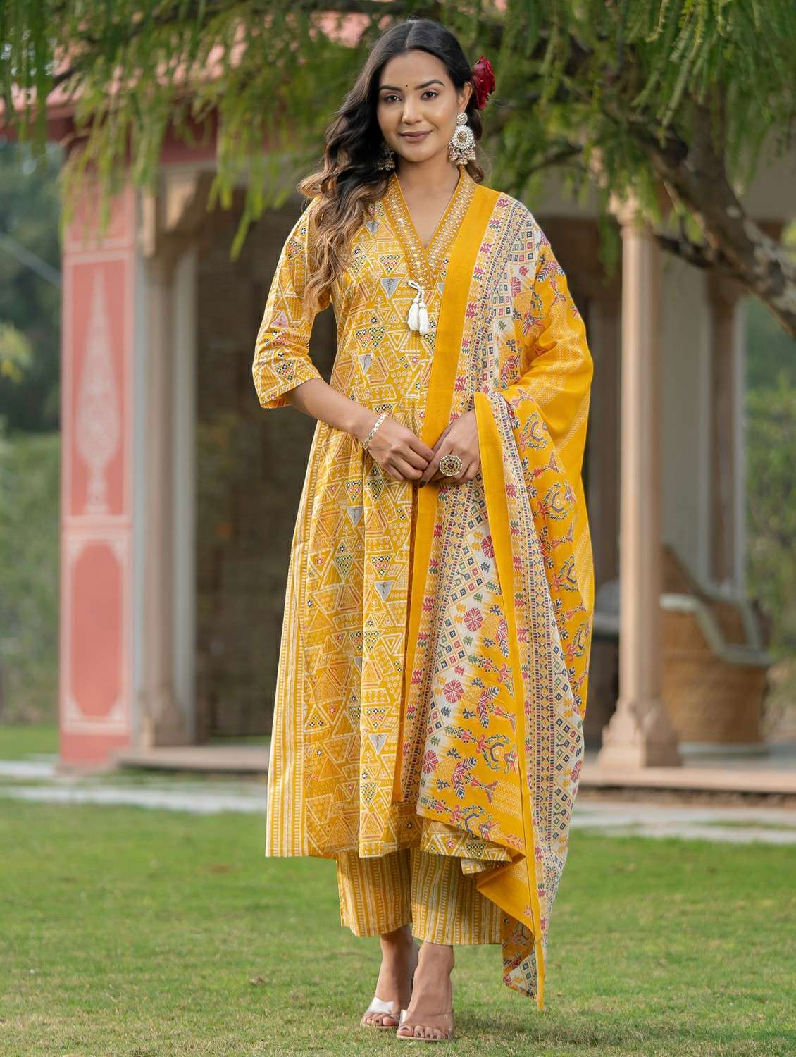 women printed three quarter sleeve kurta pant with dupatta set
