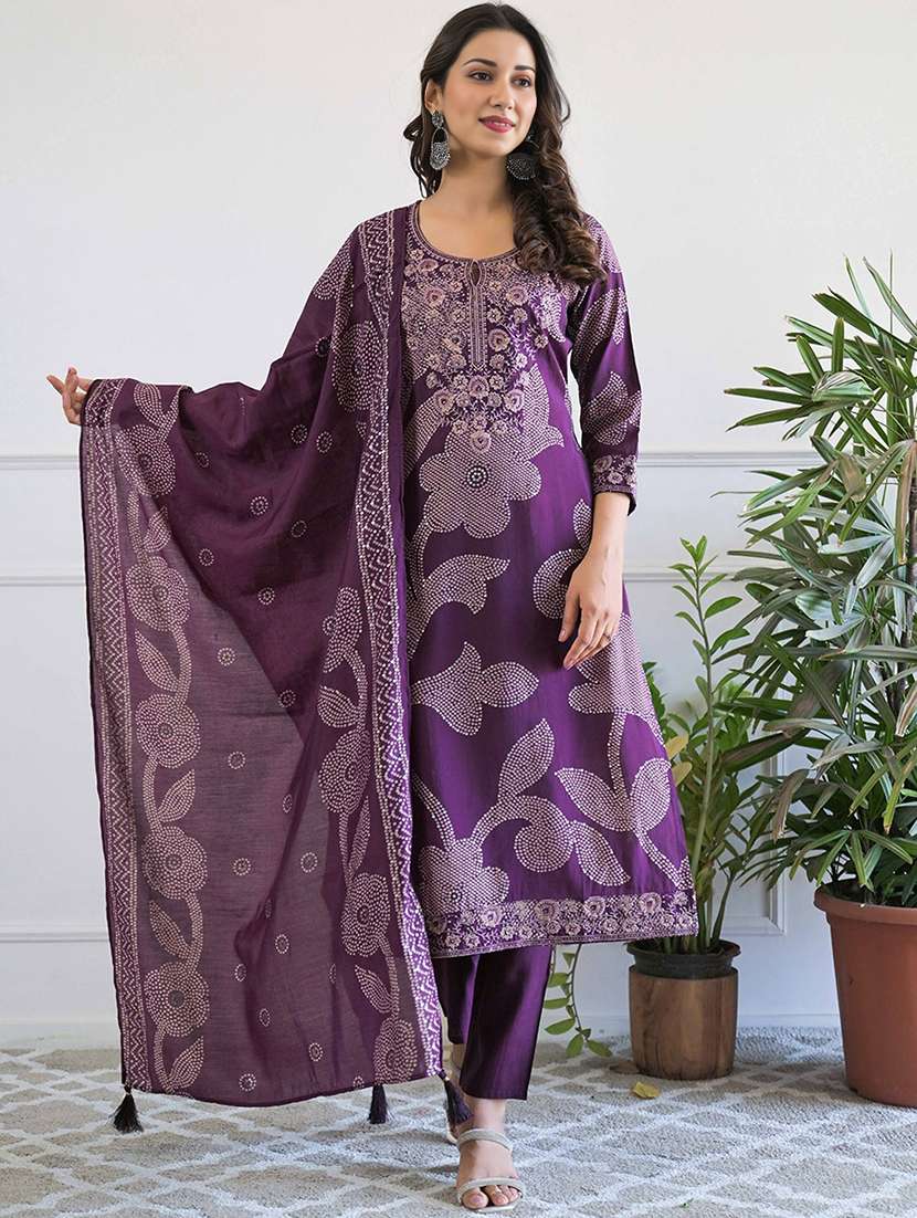 women printed three quarter sleeve kurta pant with dupatta set