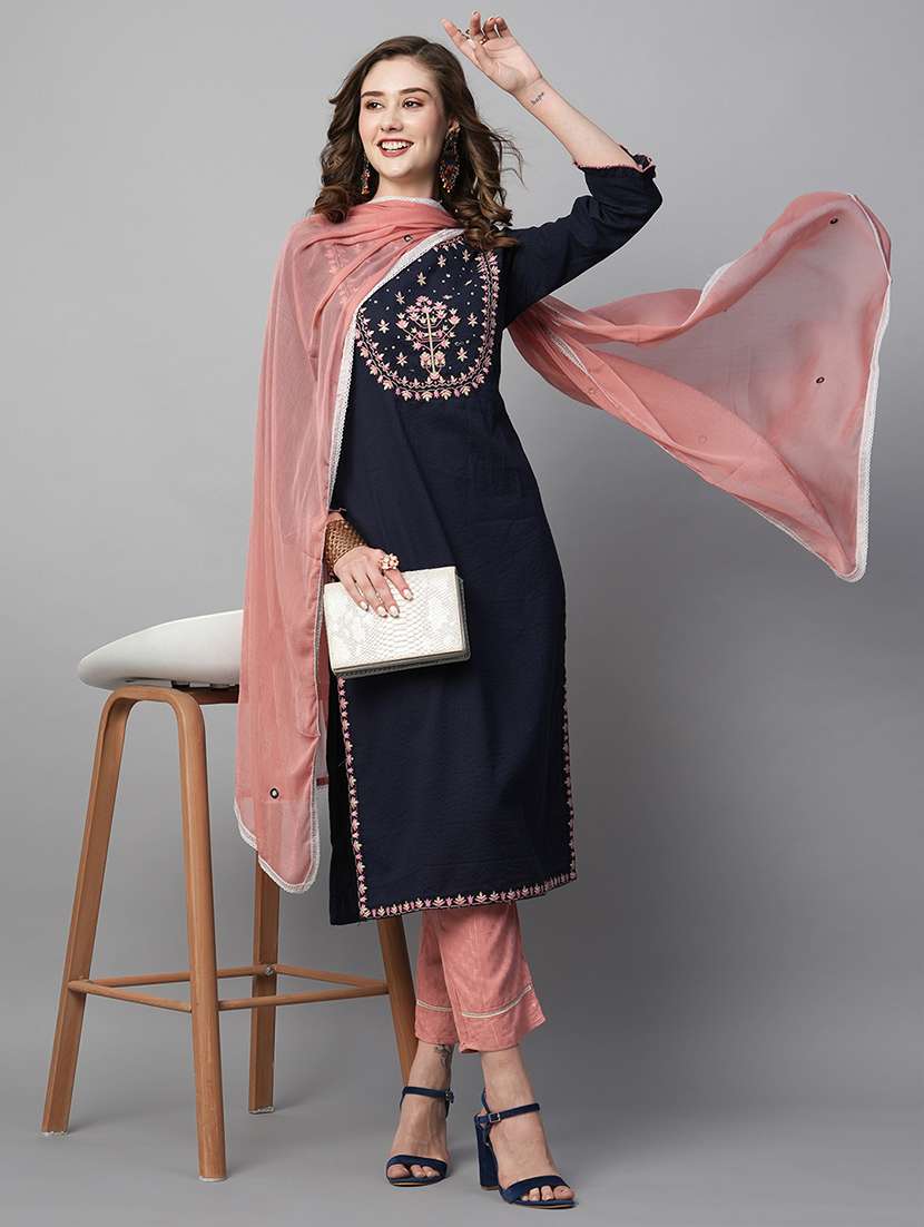 women solid with work three quarter sleeve kurta pant with dupatta set