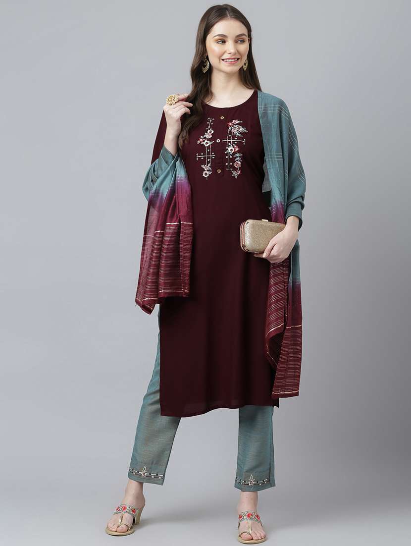 women solid with work three quarter sleeve kurta pant with dupatta set