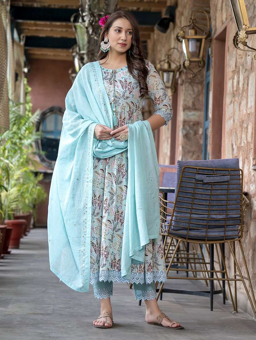 women printed three quarter sleeve kurta pant with dupatta set