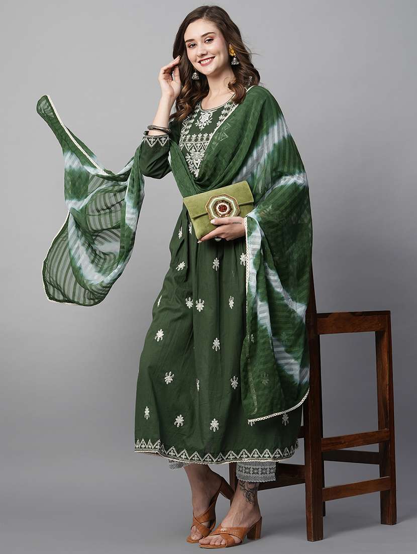 women solid with work long sleeve kurta pant with dupatta set
