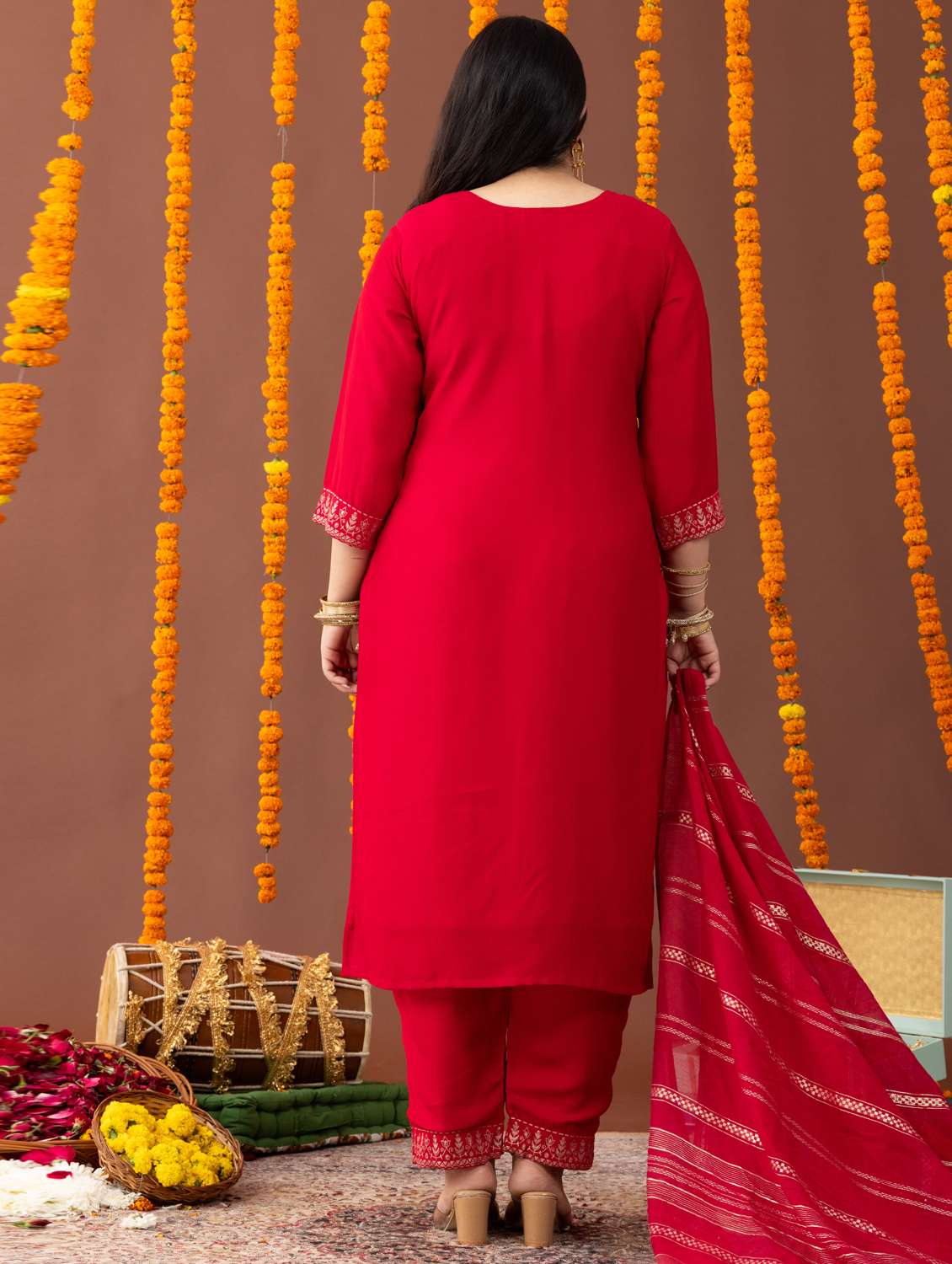 women plus size three quarter sleeve kurta pant with dupatta set - 22238771 -  Standard Image - 3