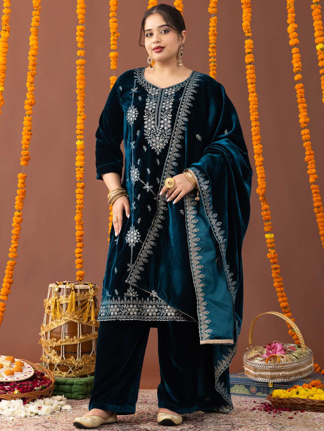 women plus size three quarter sleeve kurta pant with dupatta set