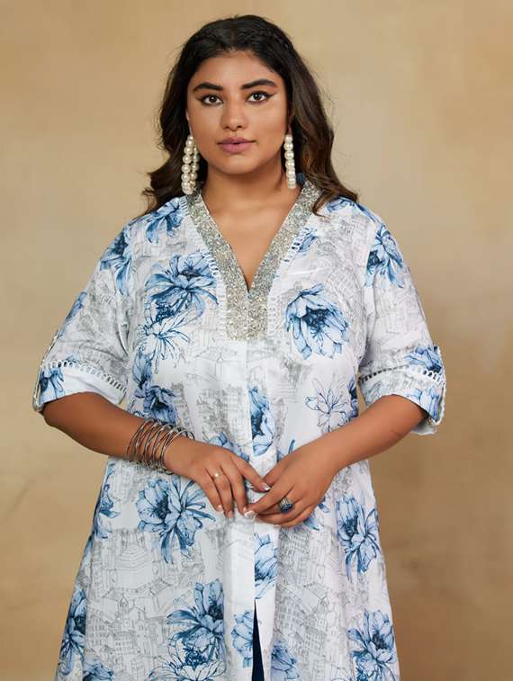 women plus size three quarter sleeve kurta palazzo with dupatta set - 22238785 -  Standard Image - 3