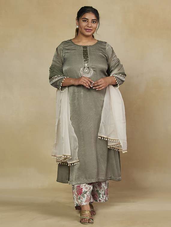 women plus size three quarter sleeve kurta pant with dupatta set