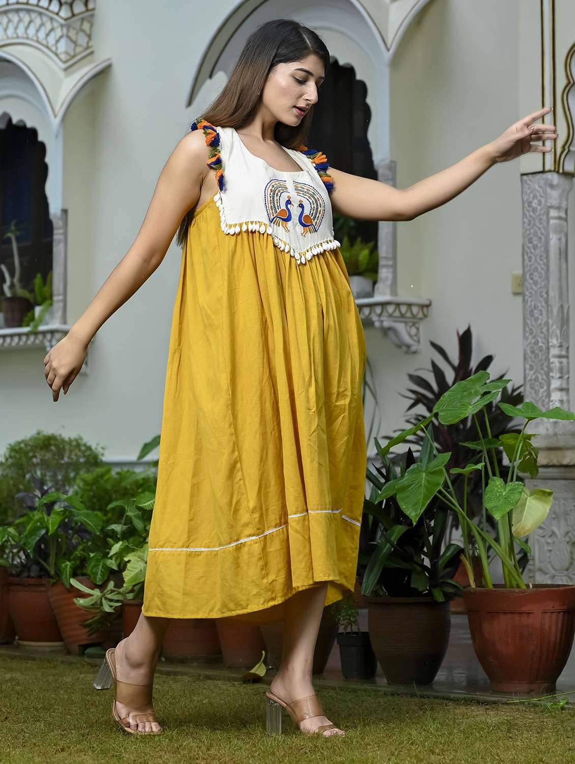 women embroidered sleeveless flared dress - 22239269 -  Standard Image - 3