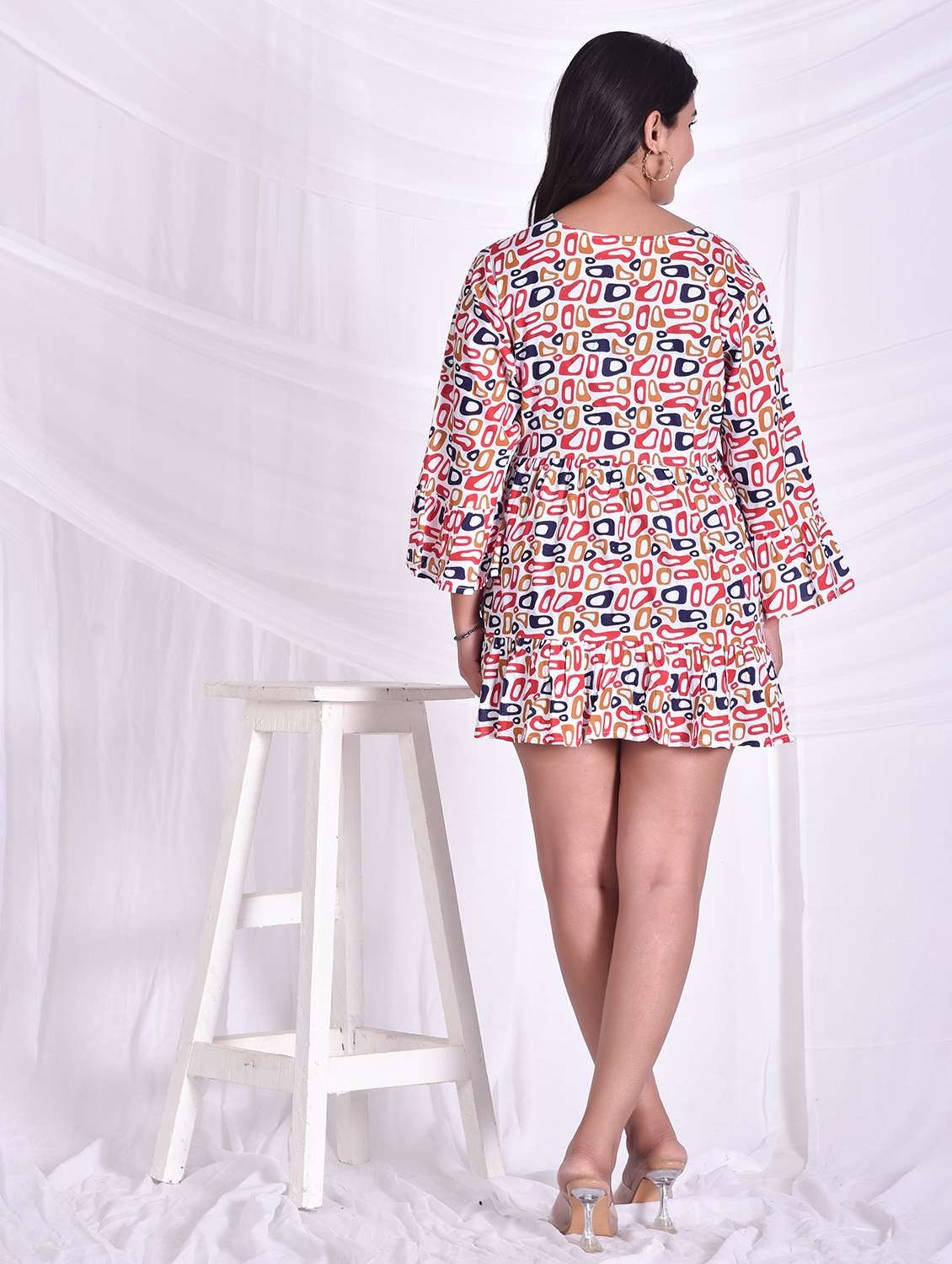 women printed bell slevee tiered dress - 22239276 -  Standard Image - 3