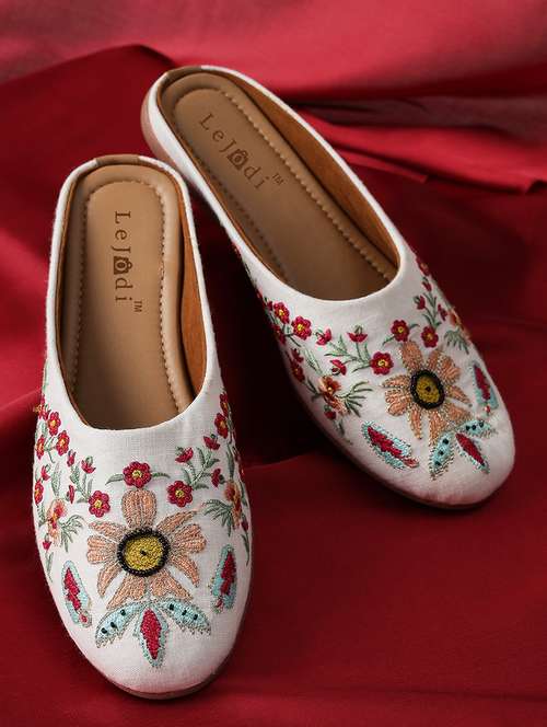 women embroidered slip on mojari - 22239321 -  Standard Image - 0