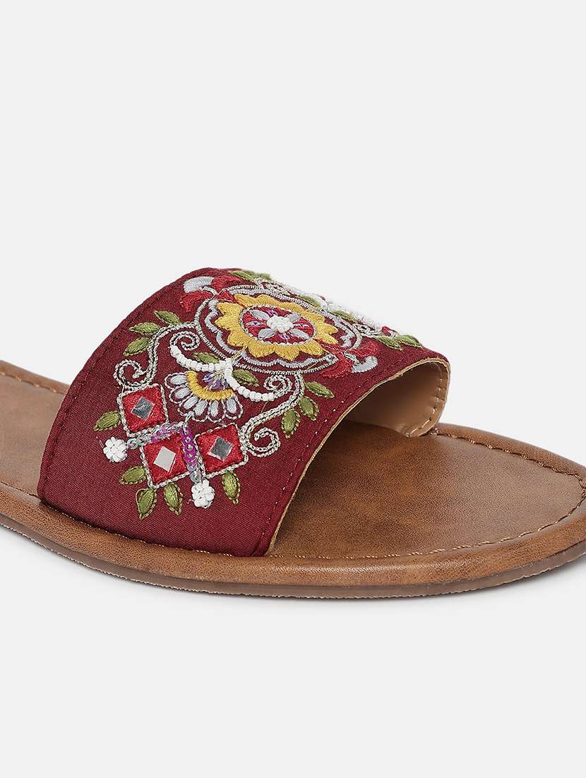 women embroidered slip on flat sandals - 22239334 -  Standard Image - 5