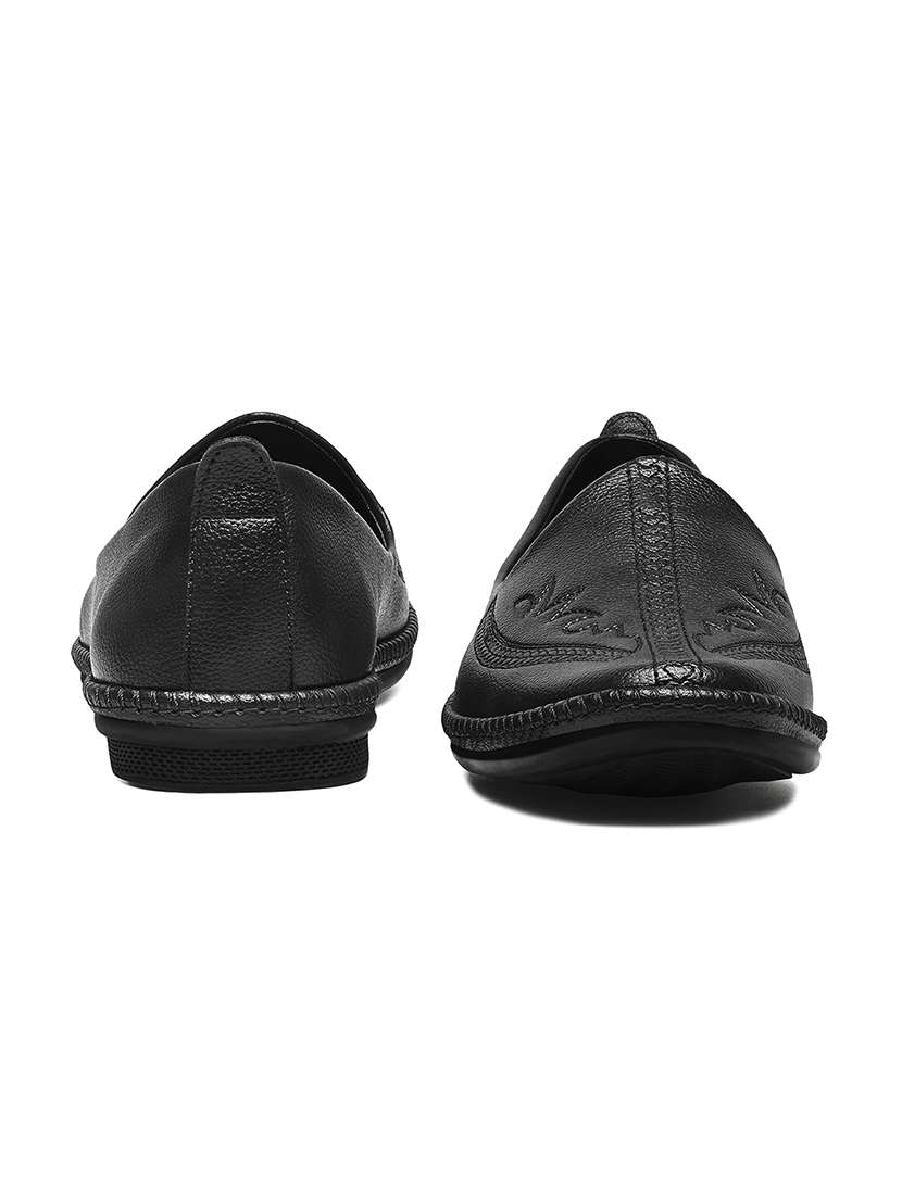 men black slip on mojari - 22239350 -  Standard Image - 3
