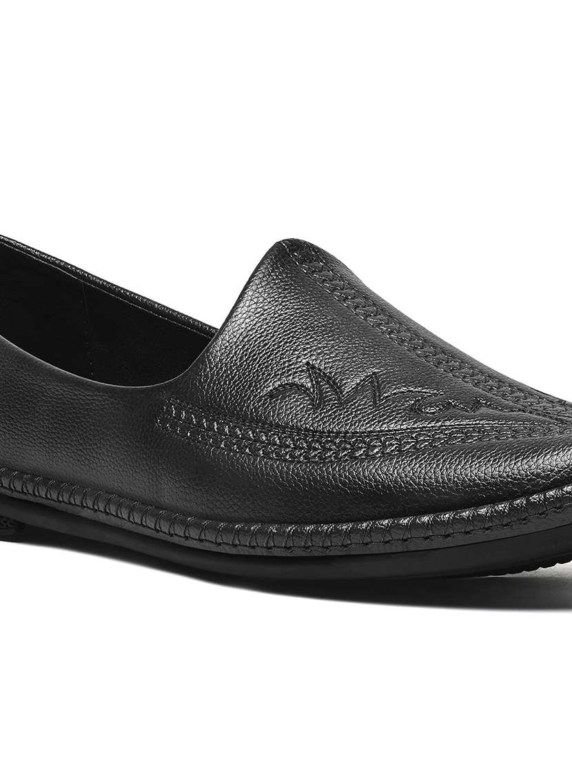 men black slip on mojari - 22239350 -  Standard Image - 5
