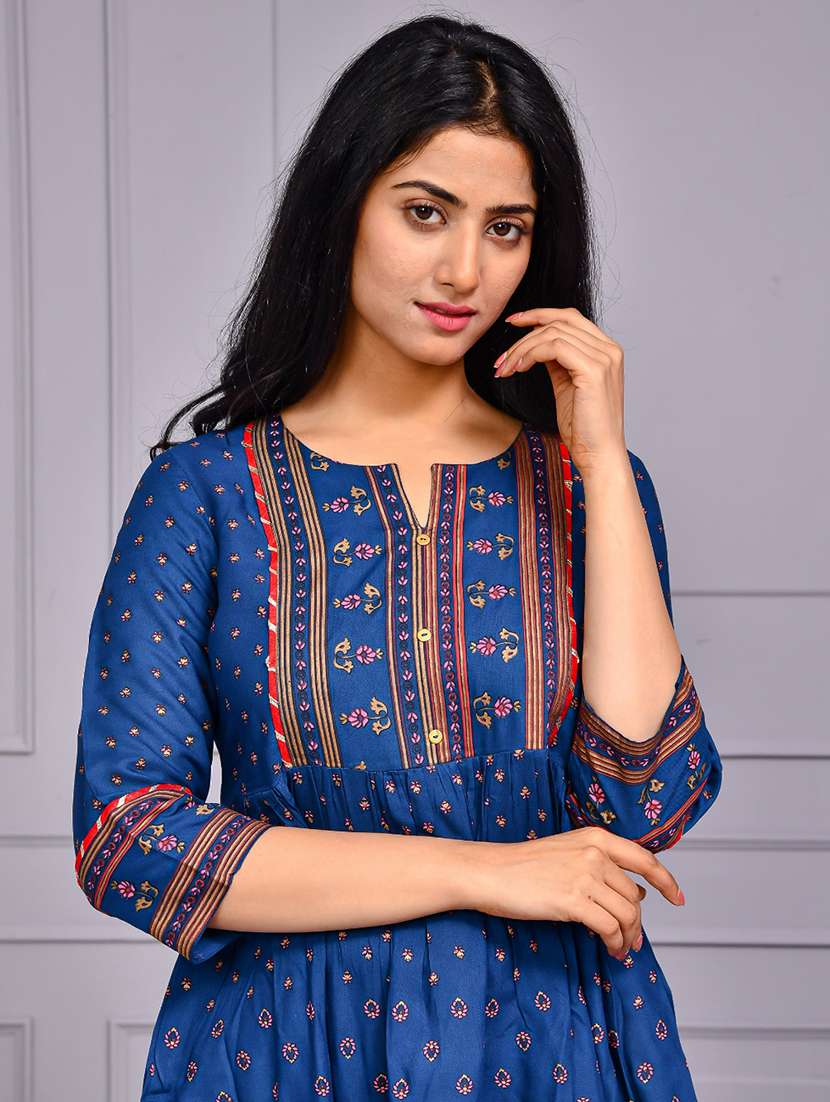 women printed three quarter sleeve flared kurta - 22239684 -  Standard Image - 5