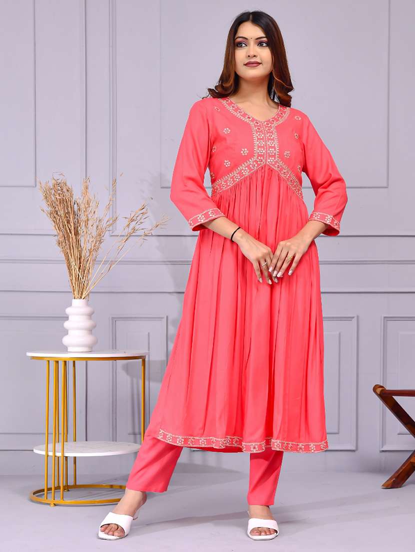 women solid with work three quarter sleeve flared kurta
