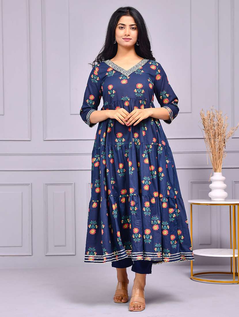 women floral three quarter sleeve flared kurta