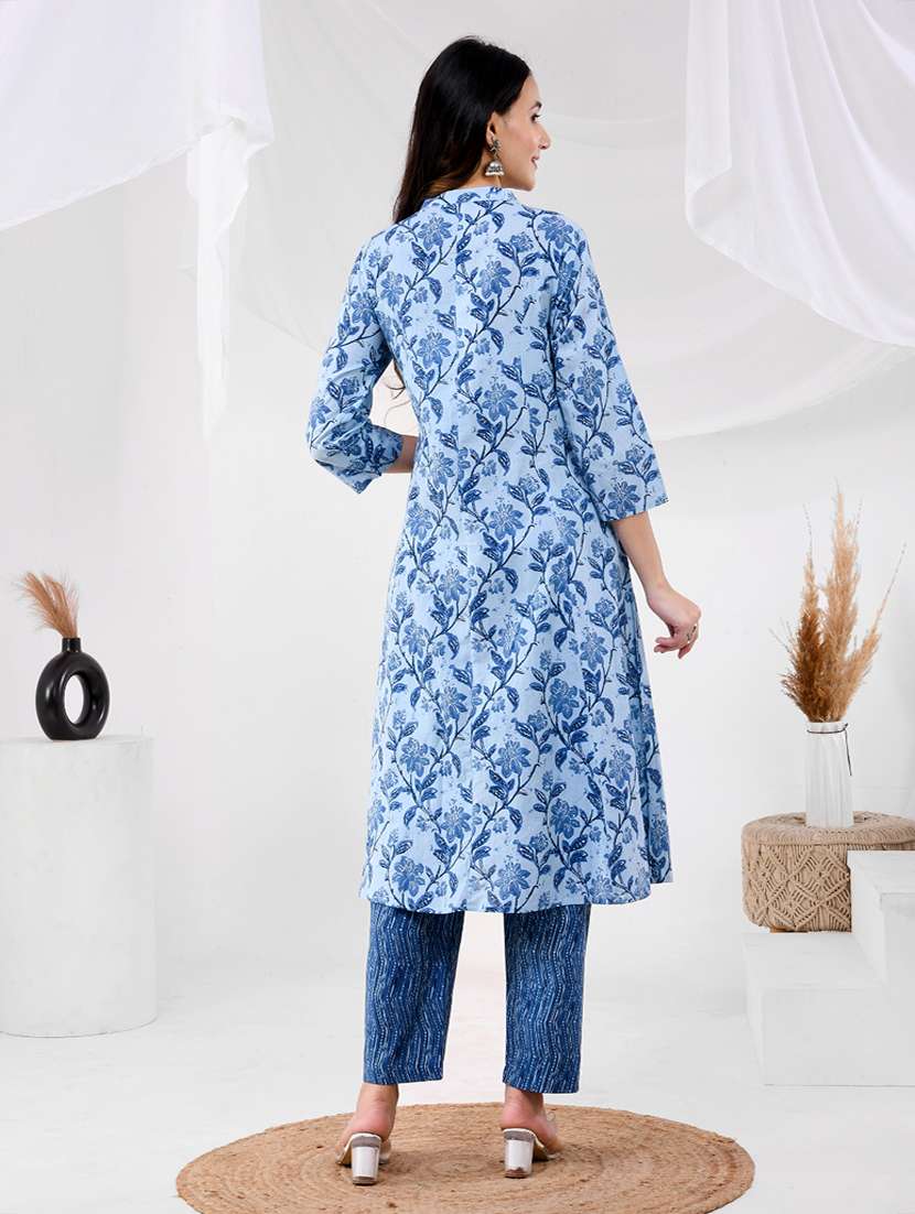 women floral three quarter sleeve a-line kurta - 22239729 -  Standard Image - 3