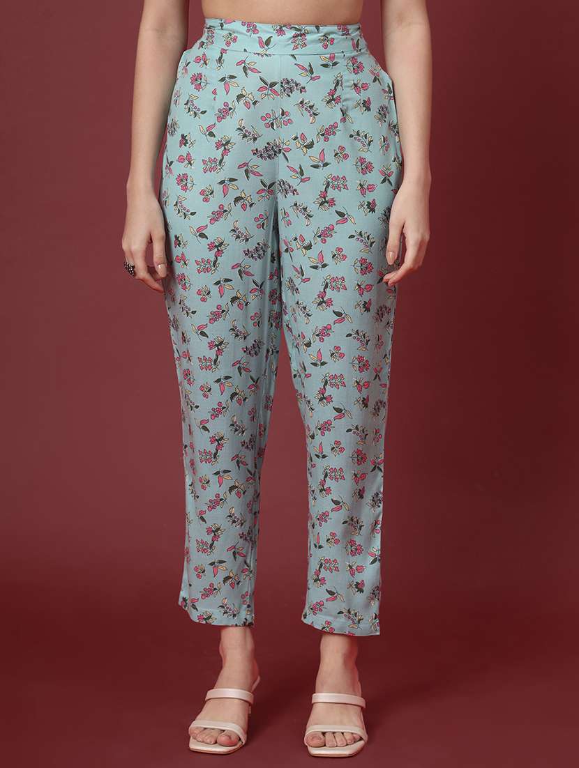 women floral three quarter sleeve kurta pant with dupatta set - 22239796 -  Standard Image - 3