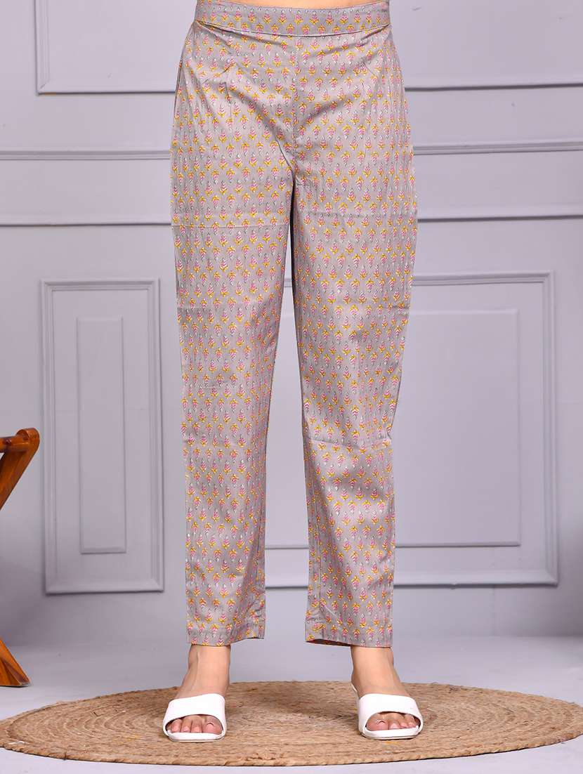 women floral three quarter sleeve kurta pant with dupatta set - 22239801 -  Standard Image - 3