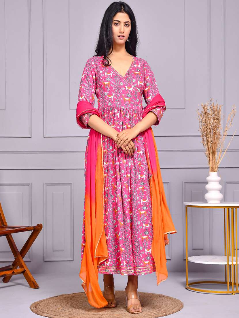women printed three quarter sleeve kurta pant with dupatta set
