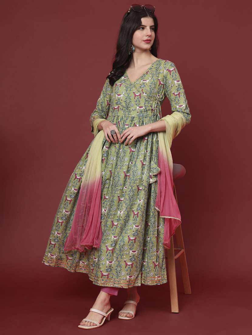 women printed three quarter sleeve kurta pant with dupatta set