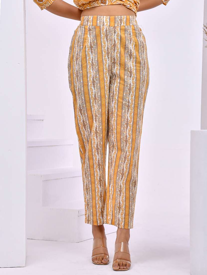 women printed three quarter sleeve kurta pant with dupatta set - 22239810 -  Standard Image - 3