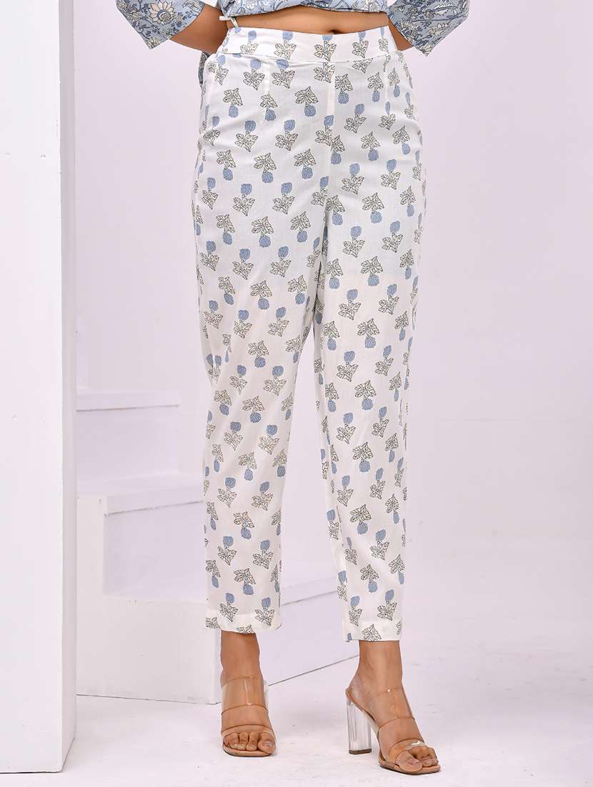 women floral three quarter sleeve kurta pant with dupatta set - 22239811 -  Standard Image - 3