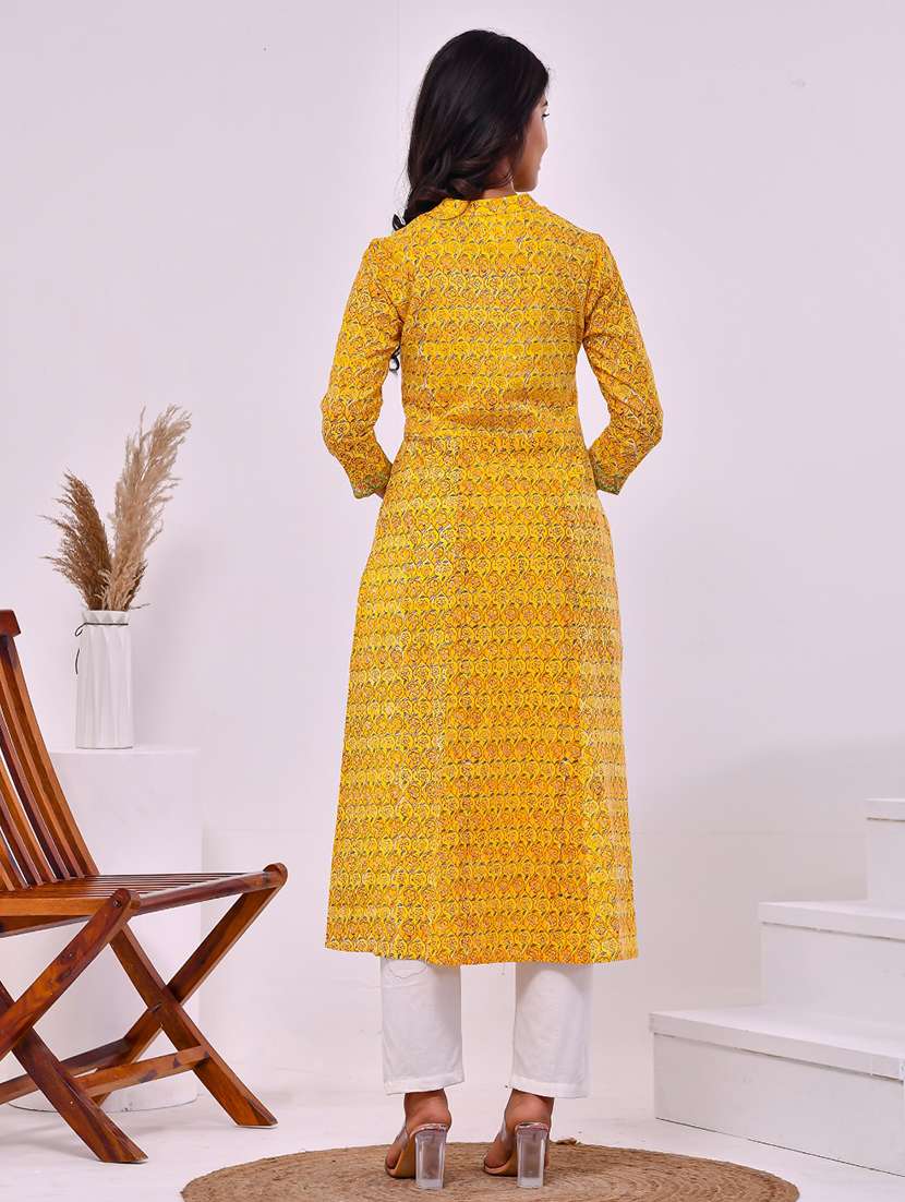 women printed three quarter sleeve a-line kurta - 22239824 -  Standard Image - 3