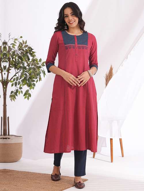 women striped three quarter sleeve a-line kurta - 22240409 -  Standard Image - 0