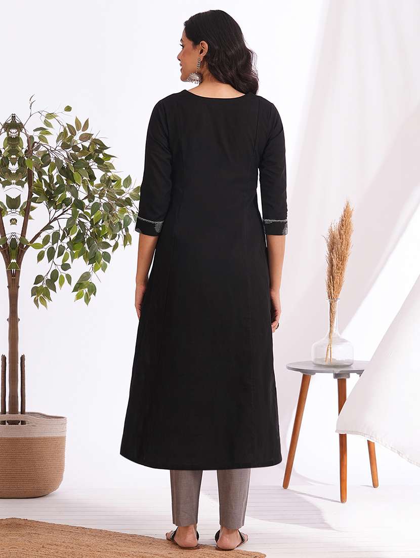 women self design three quarter sleeve a-line kurta - 22240415 -  Standard Image - 3