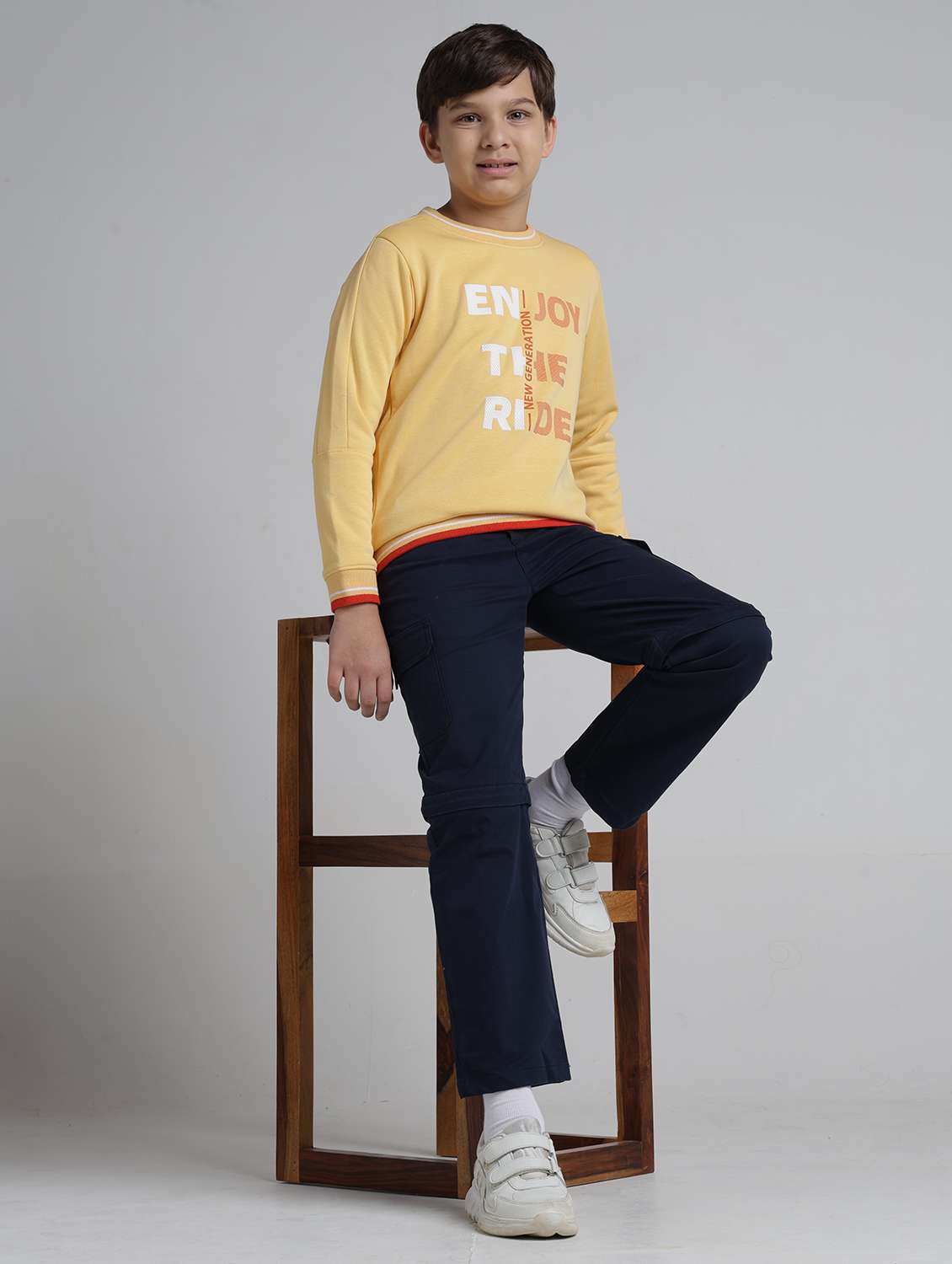 boys long sleeve sweatshirt - 22240568 -  Standard Image - 3