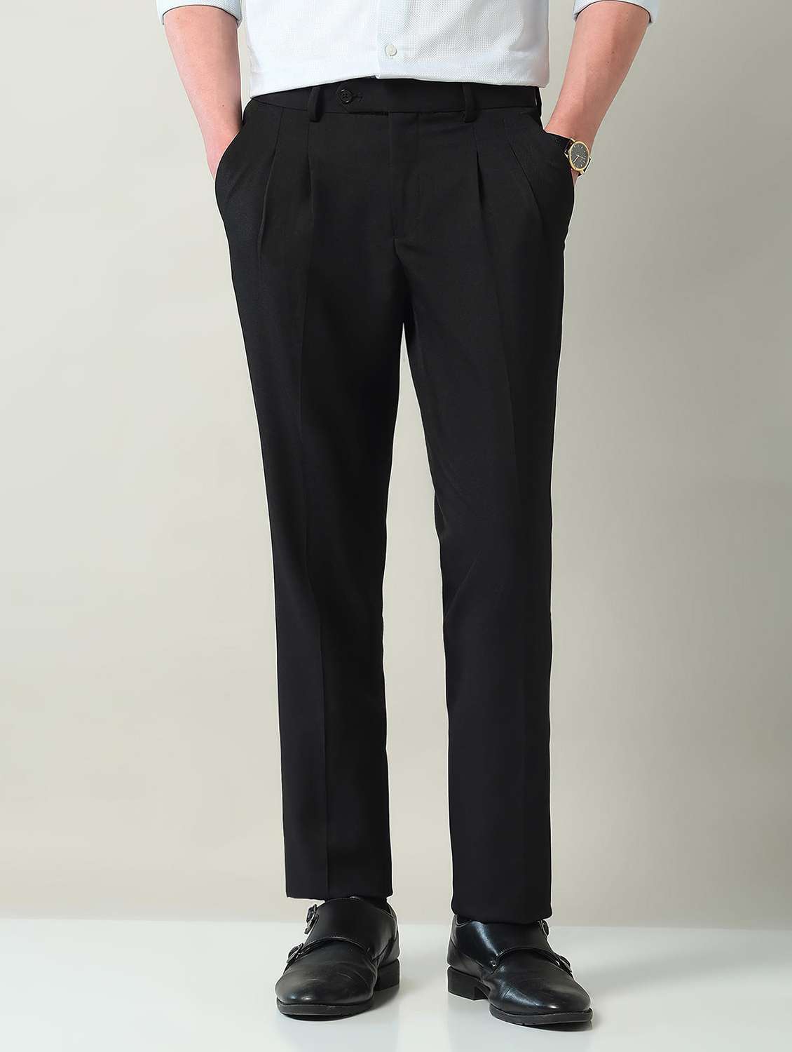men solid mid rise pleated formal trouser