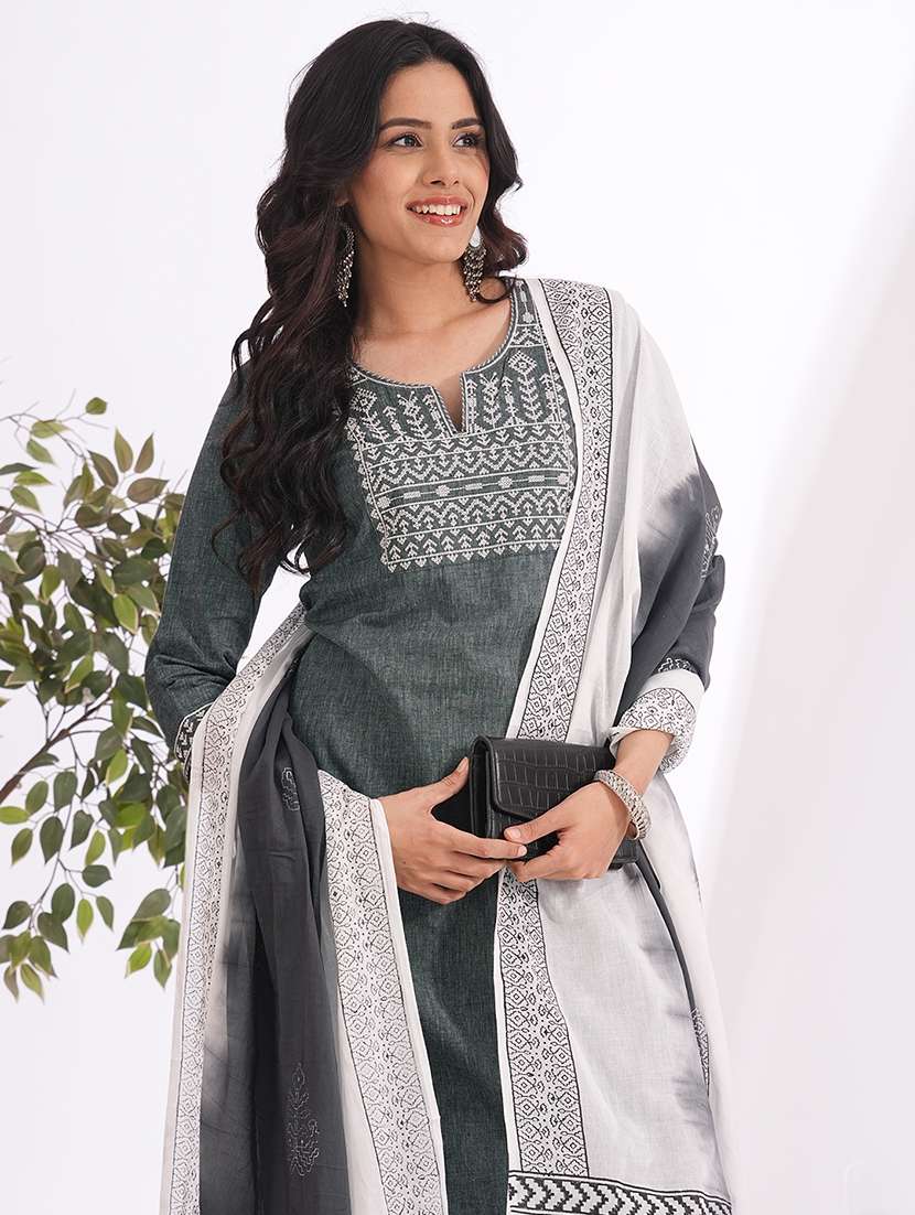 women solid with work three quarter sleeve kurta pant with dupatta set - 22240952 -  Standard Image - 5
