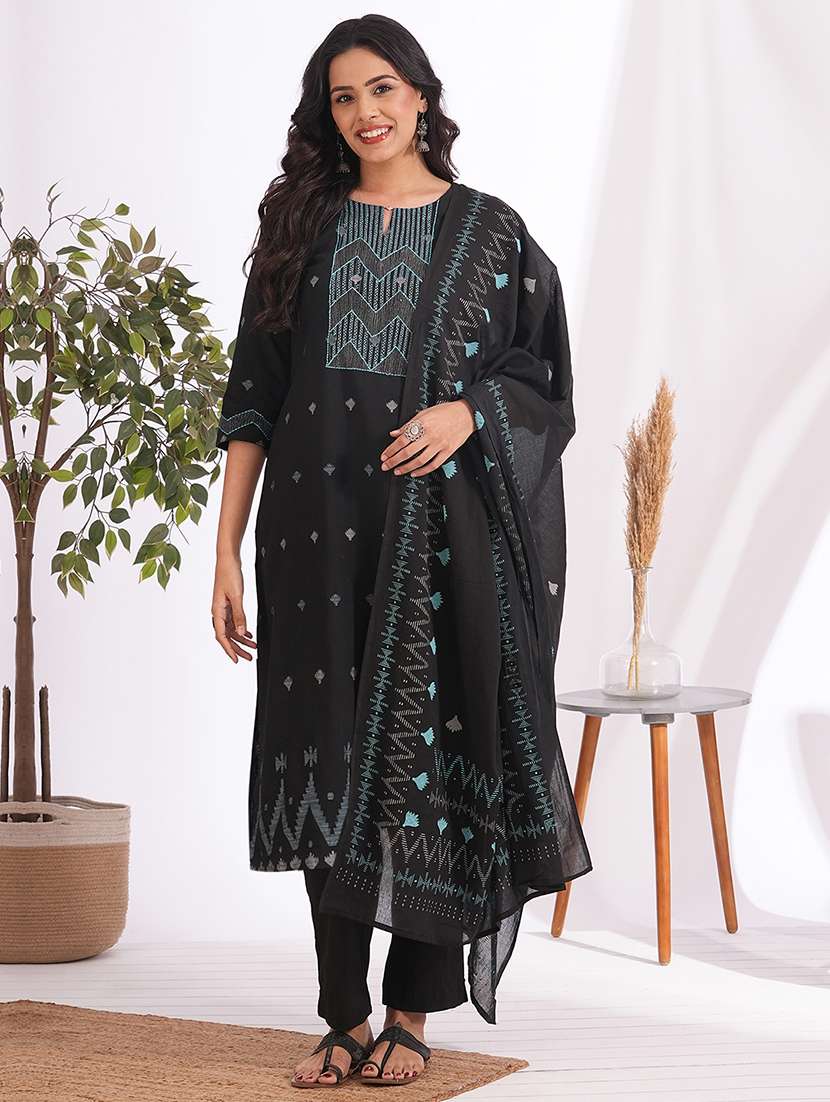 women self design three quarter sleeve kurta pant with dupatta set