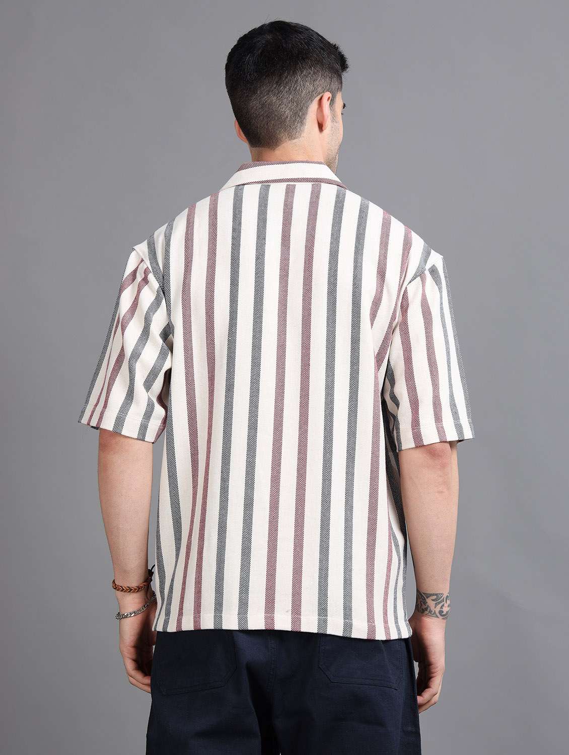 men striped short sleeve loose fit casual shirt - 22240963 -  Standard Image - 3