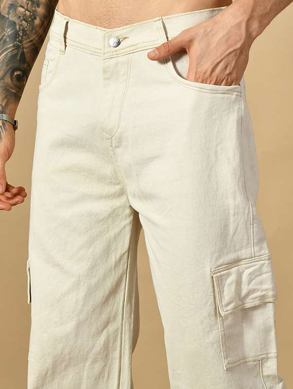 men solid mid rise relaxed fit cargo - 22240997 -  Standard Image - 3